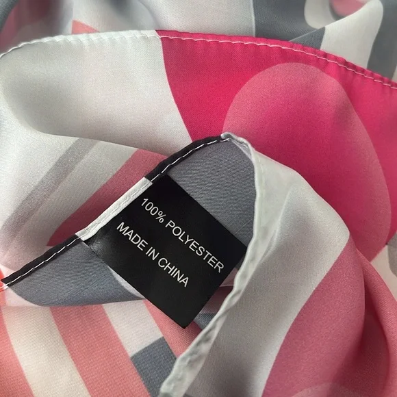 Sephora Lipstick Scarf 💄 - Picture 3 of 6